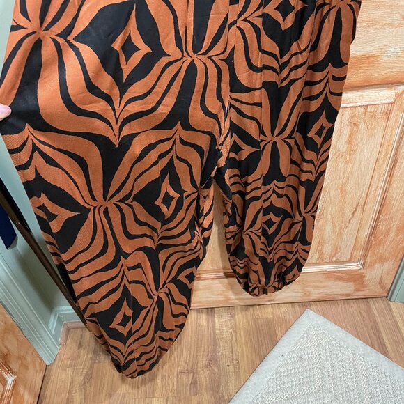 Anthropologie 2X Printed Balloon Leg One Piece Smocked Tube Top Jumpsuit - Picture 9 of 11